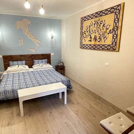 Trevisani Central Station Apartment Bari Zewnętrze zdjęcie