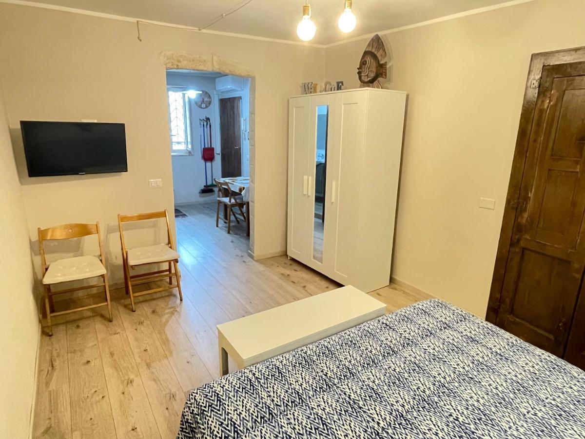 Trevisani Central Station Apartment Bari Zewnętrze zdjęcie