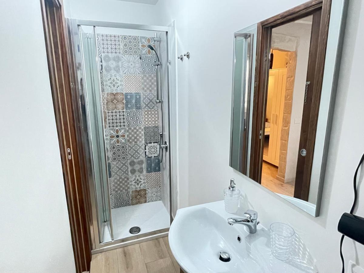 Trevisani Central Station Apartment Bari Zewnętrze zdjęcie